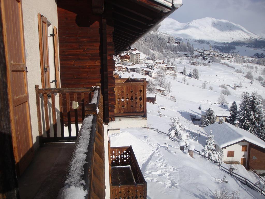 Hotel Alpe Fleurie Champoluc Eksteriør bilde