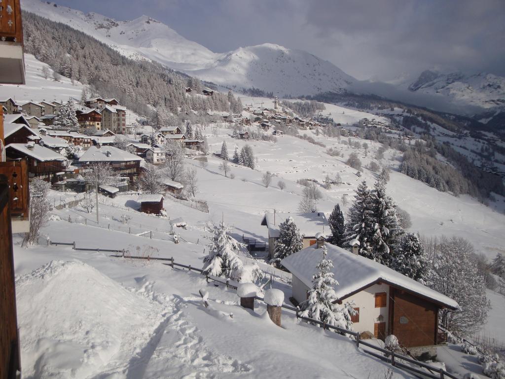 Hotel Alpe Fleurie Champoluc Eksteriør bilde