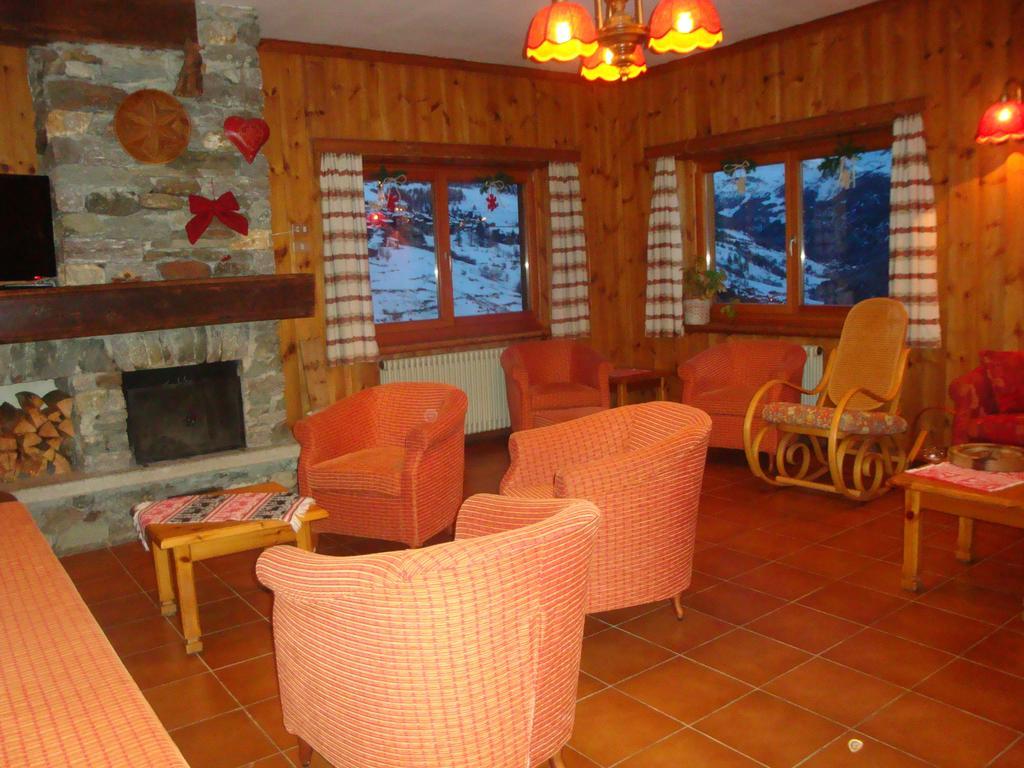 Hotel Alpe Fleurie Champoluc Eksteriør bilde